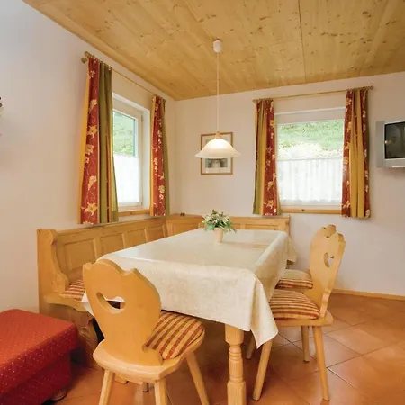 Three-bedroom Holiday In Holiday home *