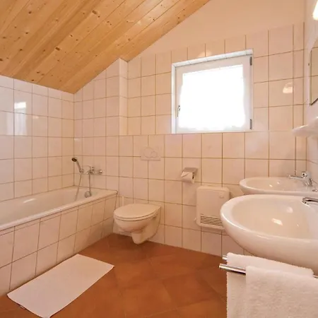 Three-bedroom Holiday In Annaberg im Lammertal
